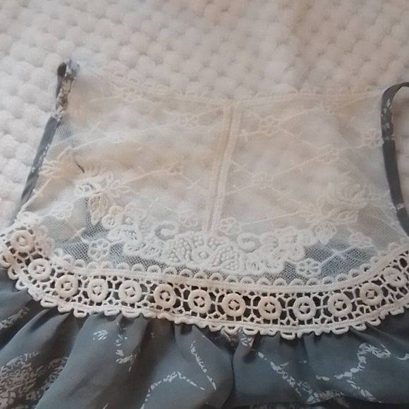 Spaghetti strap KIRRA top. - Picture 3 of 5